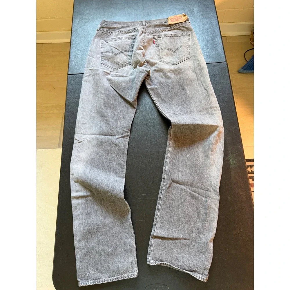 Levis 501 Original Fit Gray Faded Denim Jeans Mens 36x36 Button Fly Straight Leg